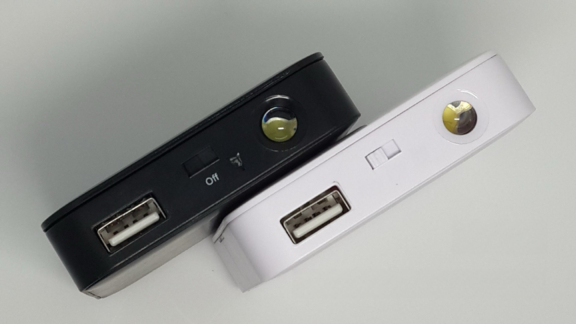 LITEGUEST USB Power Bank – AA Battery with LED Flashlight
